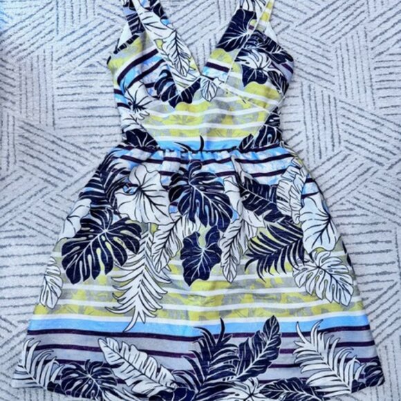 H&M Sparkly Floral Patterned Mini Dress - Size 4 - Picture 1 of 9